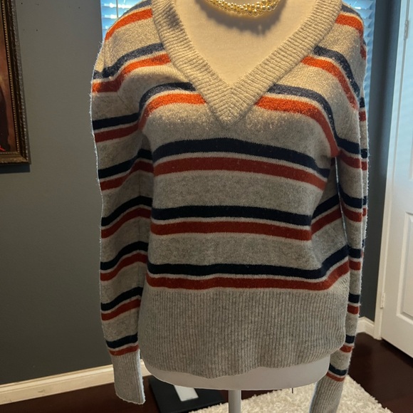 .Madewell Cream and Red Cardigan Sweater In EUC. Size Small - Picture 5 of 6